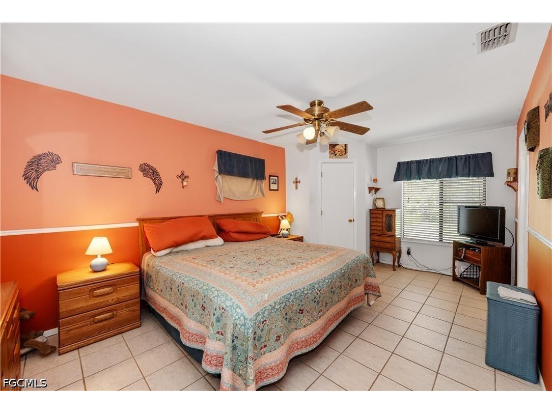 171 SE 4th Street Cape Coral FL 33990 2026024908 image12