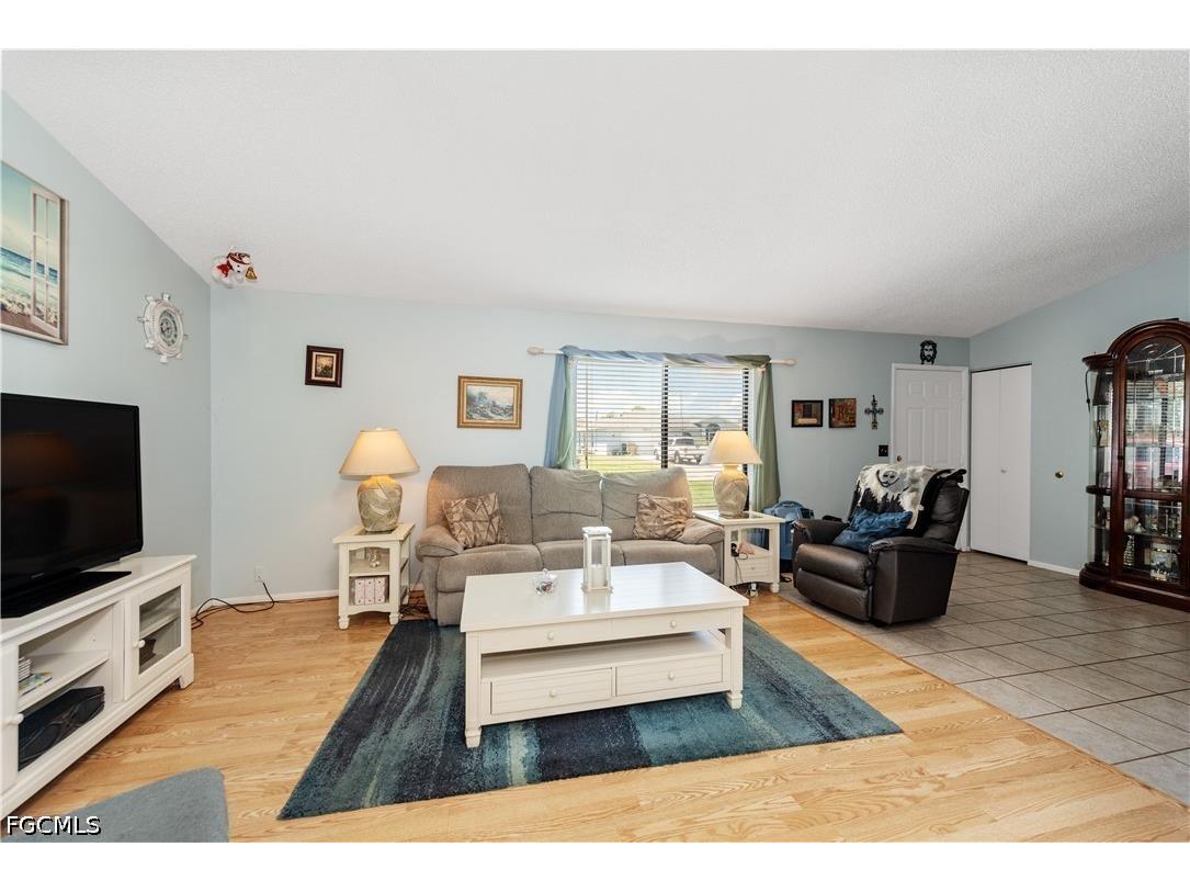 171 SE 4th Street Cape Coral FL 33990 2026024908 image7