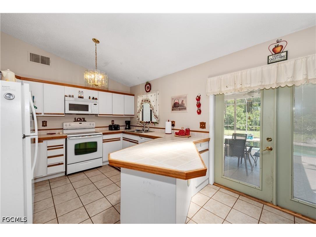 171 SE 4th Street Cape Coral FL 33990 2026024908 image9