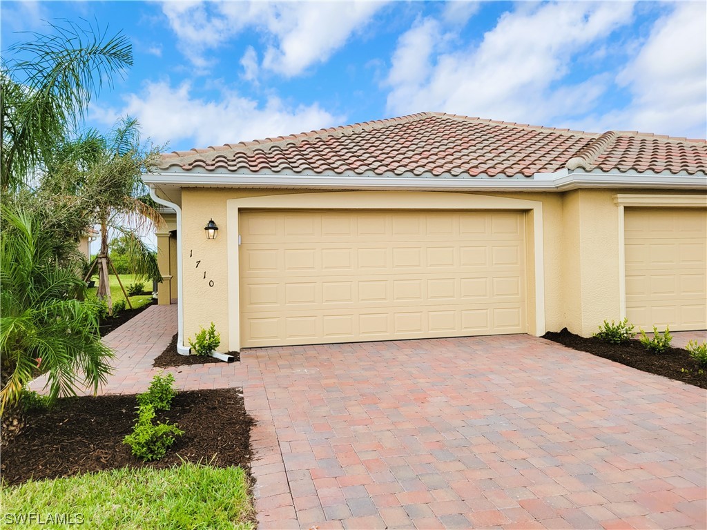 1710 Alameda Drive Naples FL 34120 224000312 image1