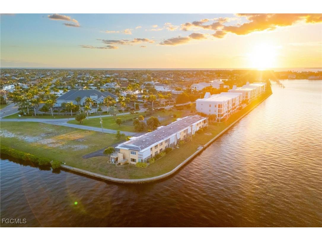 1710 Jamaica Way Punta Gorda FL 33950 2025014258 image1