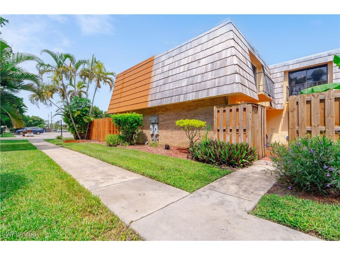 1710 Park Meadows Drive #3 Fort Myers FL 33907 224077192 image1