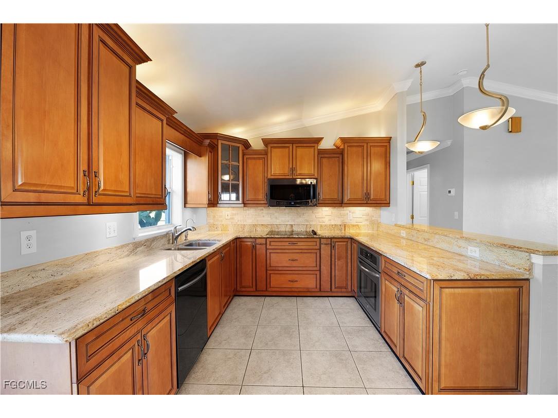 1711 NW 23rd Street Cape Coral FL 33993 2025017137 image12