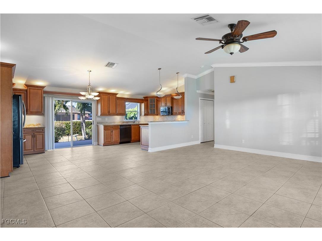1711 NW 23rd Street Cape Coral FL 33993 2025017137 image8