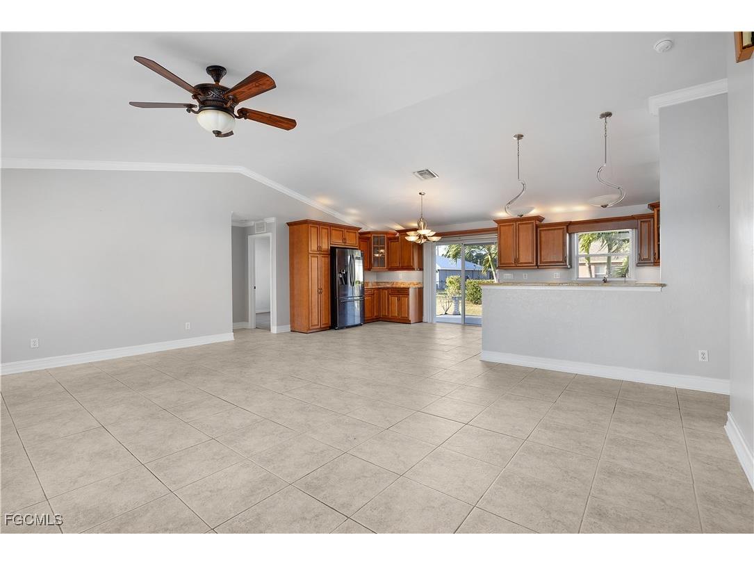 1711 NW 23rd Street Cape Coral FL 33993 2025017137 image9