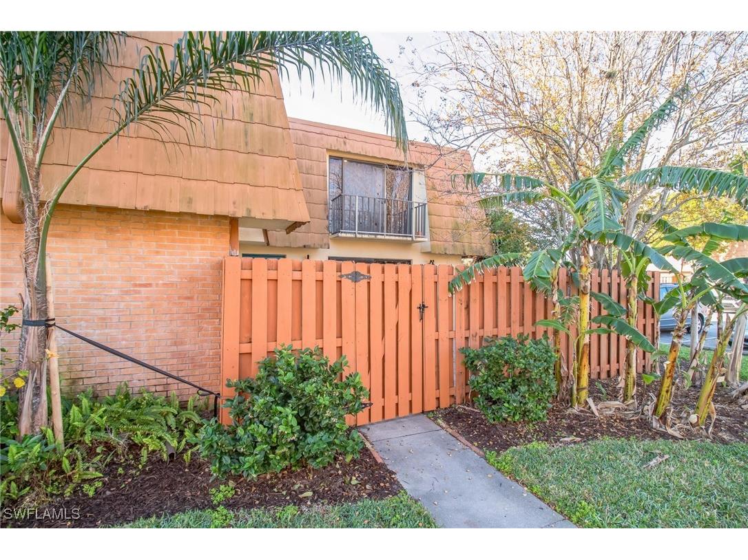 1711 Park Meadows Drive #4 Fort Myers FL 33907 225015799 image1