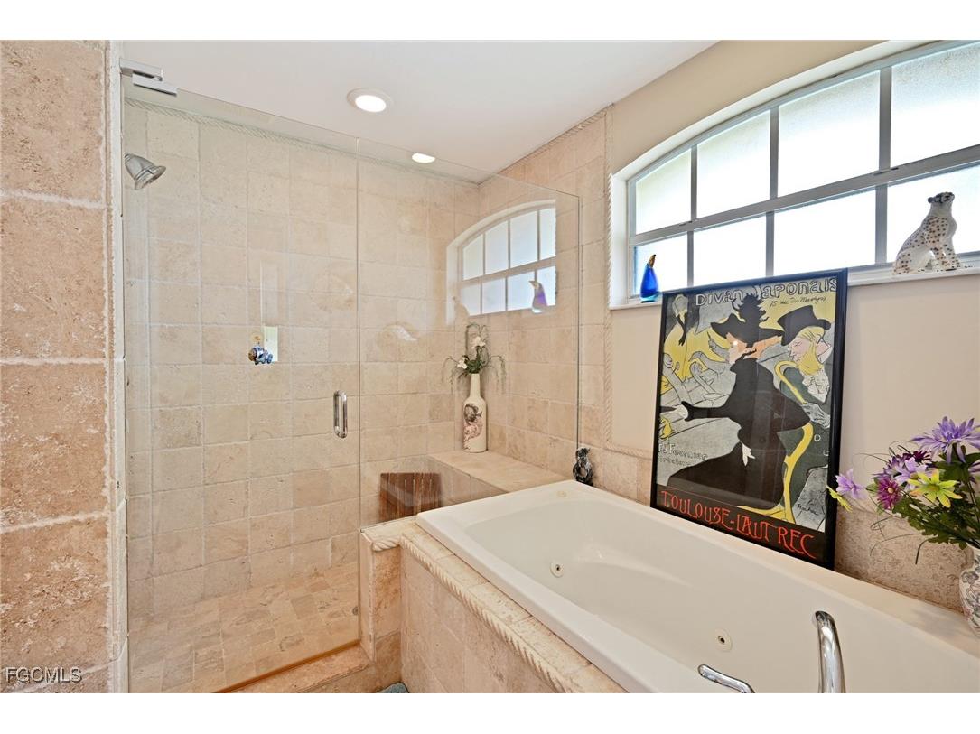 1712 Beach Parkway W Cape Coral FL 33914 2025009756 image20