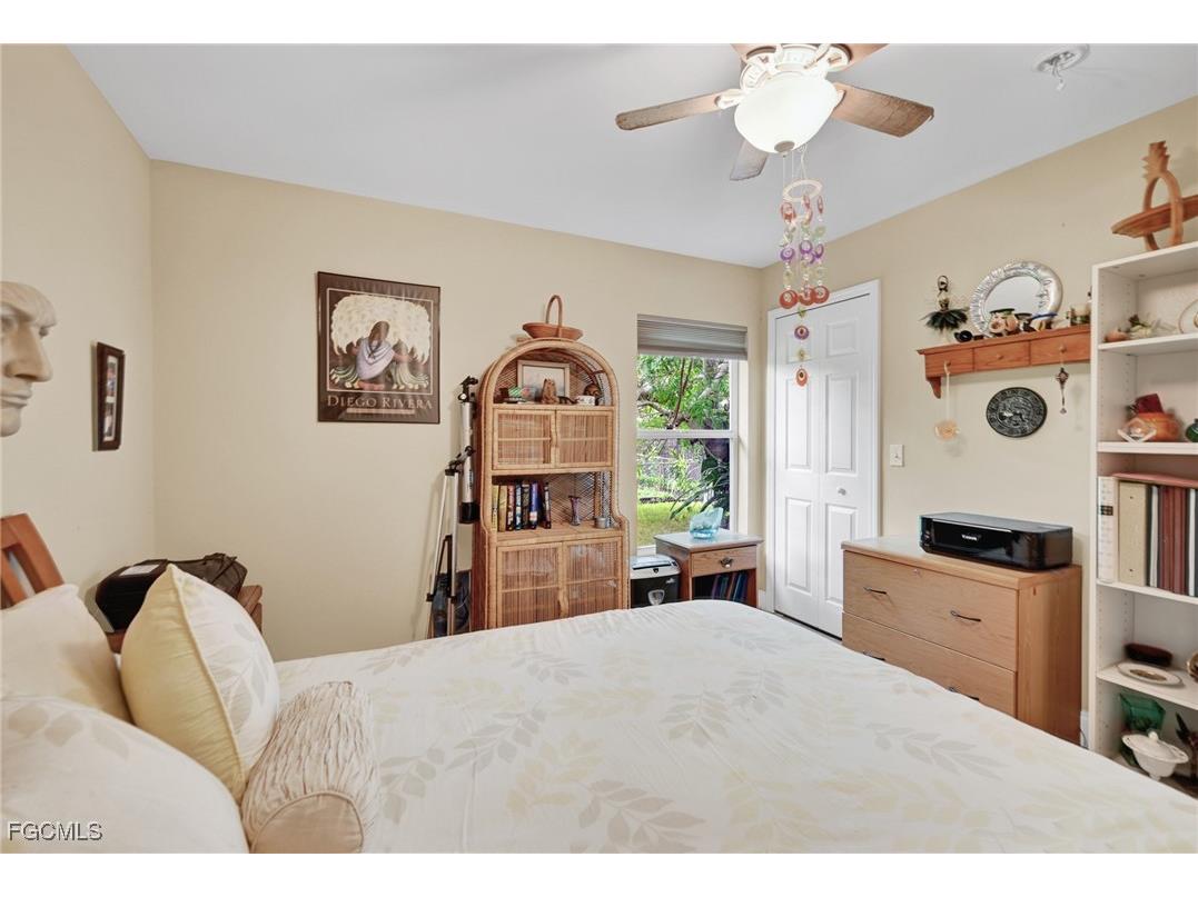 1712 Beach Parkway W Cape Coral FL 33914 2025009756 image22