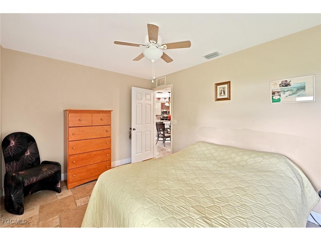 1712 Beach Parkway W Cape Coral FL 33914 2025009756 image24