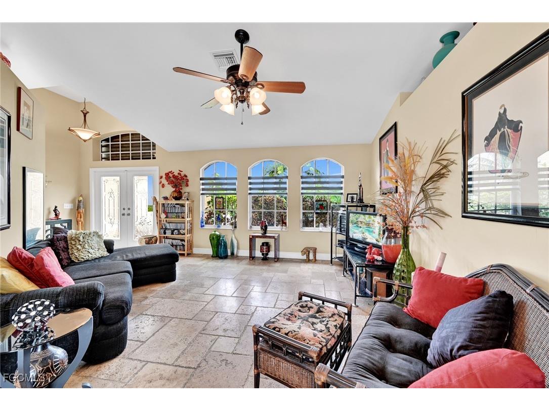 1712 Beach Parkway W Cape Coral FL 33914 2025009756 image7