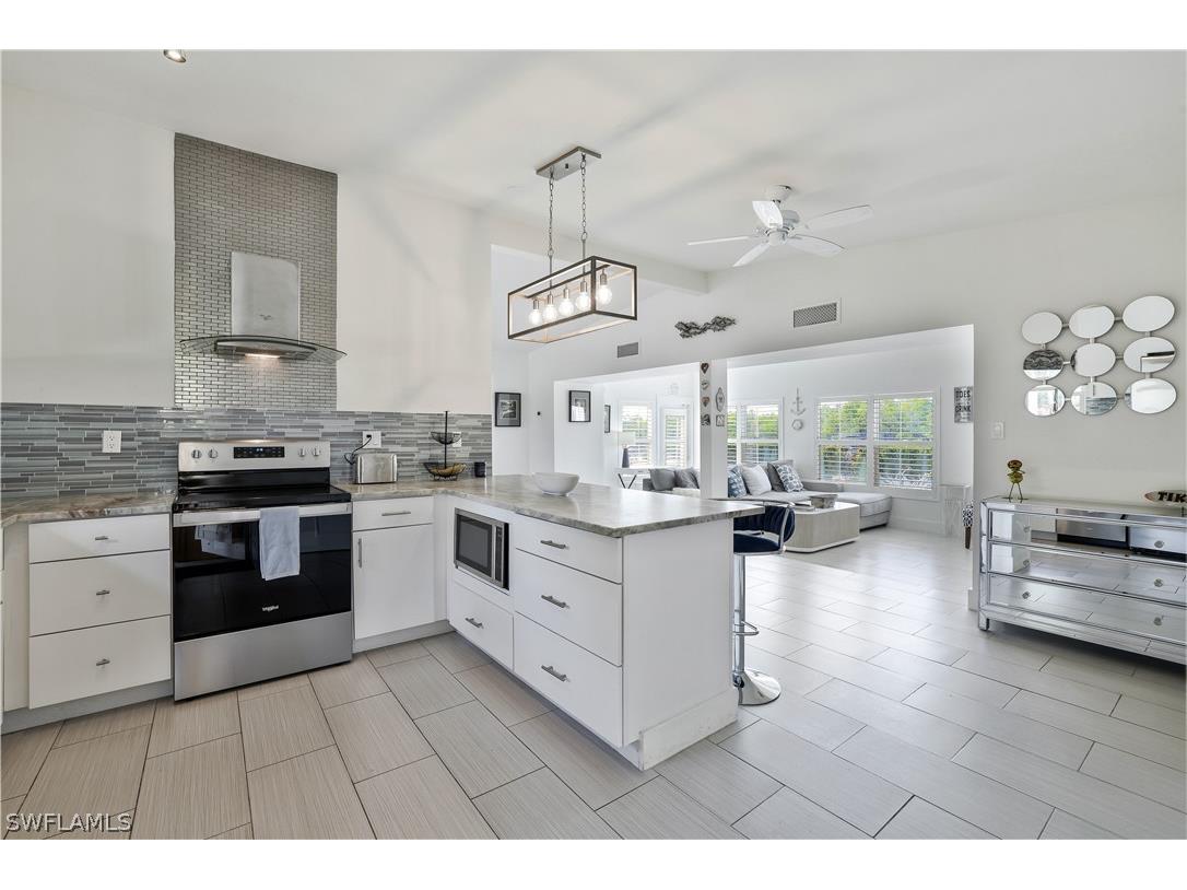1712 Harbor Lane Naples FL 34104 226010409 image7
