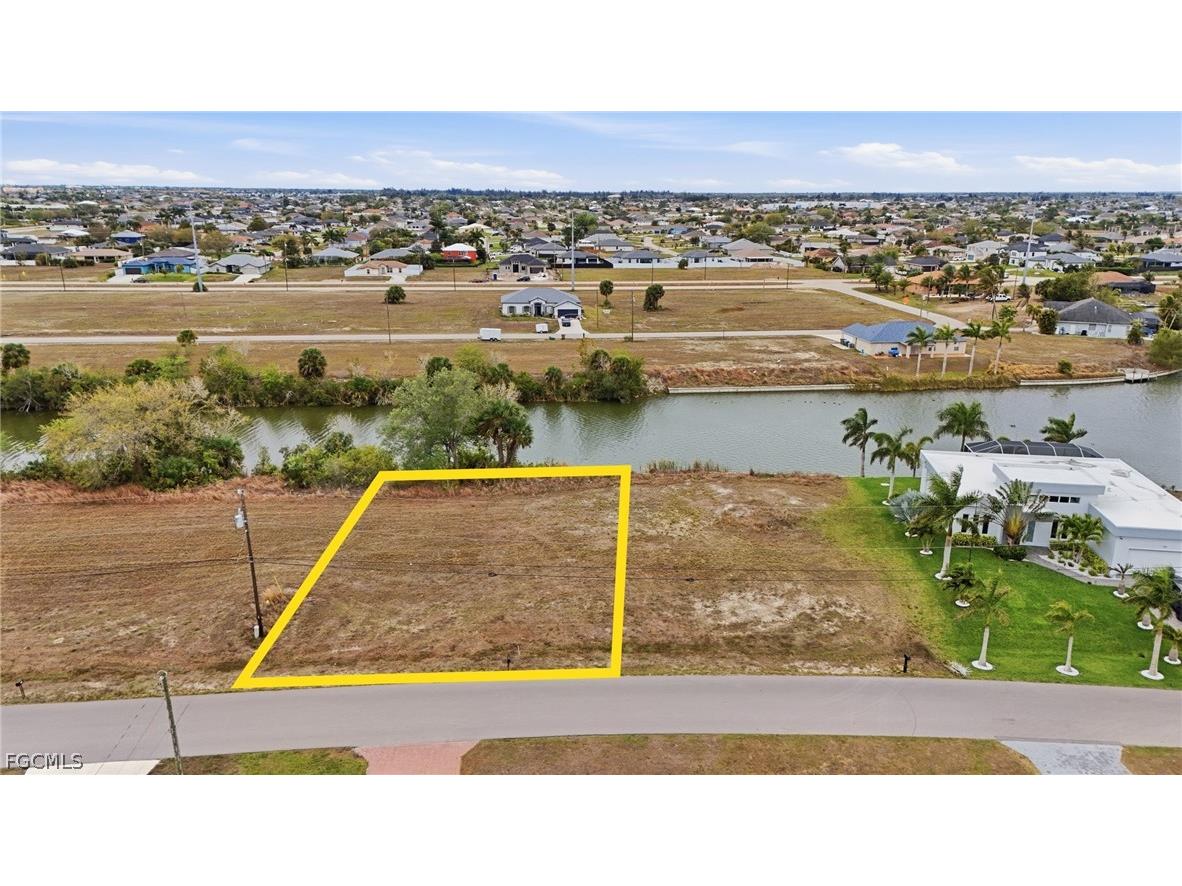 1712 NW 9th Street Cape Coral FL 33993 2026013139 image1