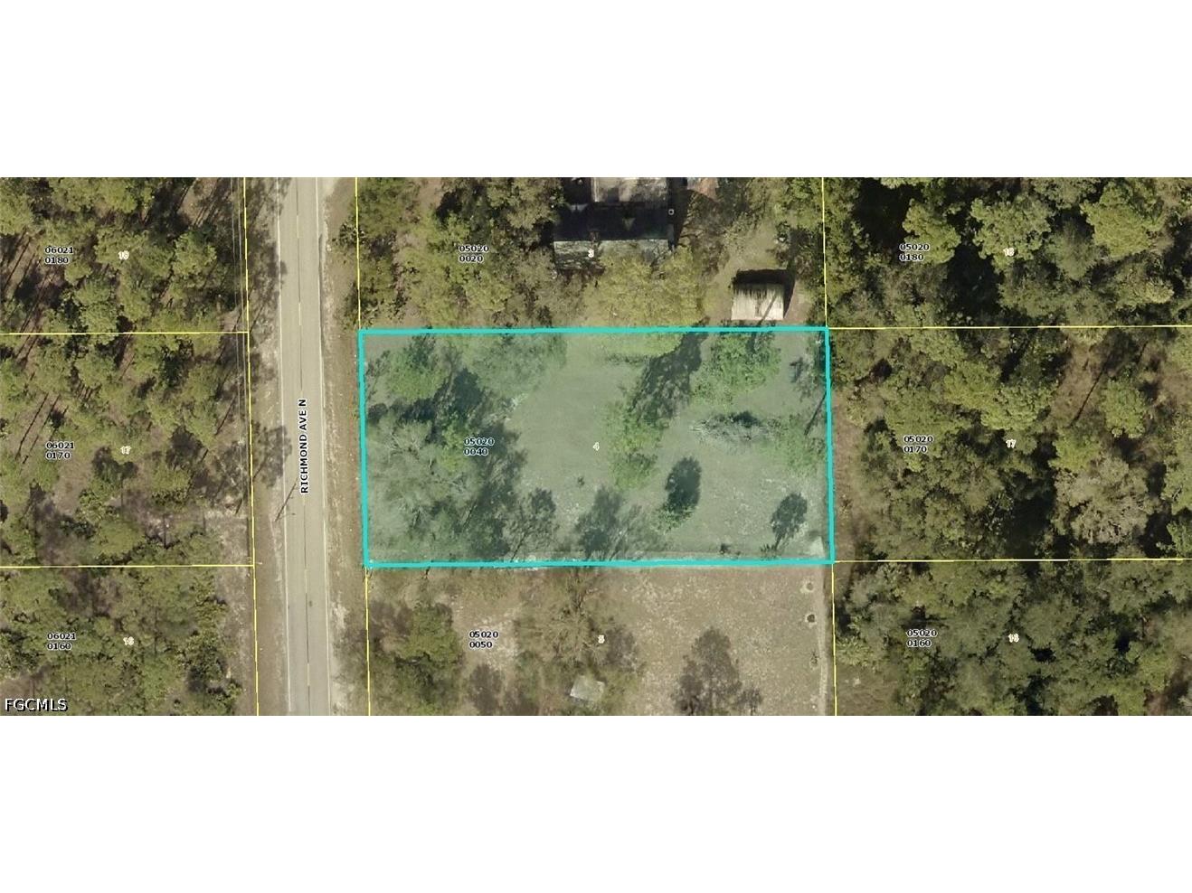1712 Richmond Avenue N Lehigh Acres FL 33972 2026015330 image1