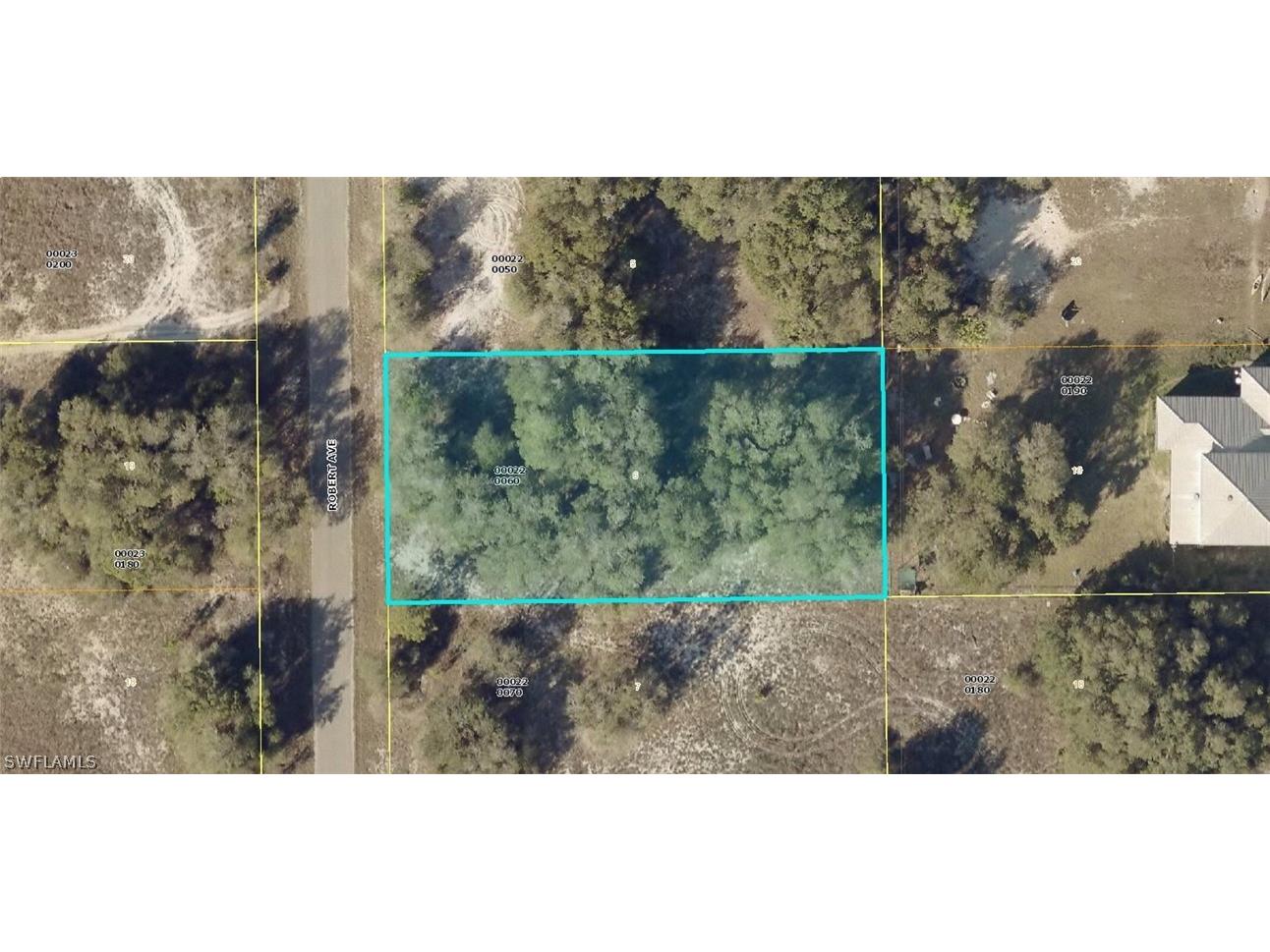1712 Robert Avenue Lehigh Acres FL 33972 222061490 image1