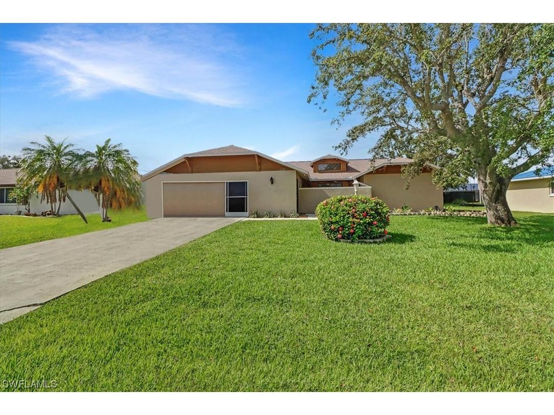 1712 SE 1st Street Cape Coral FL 33990 223051291 image1