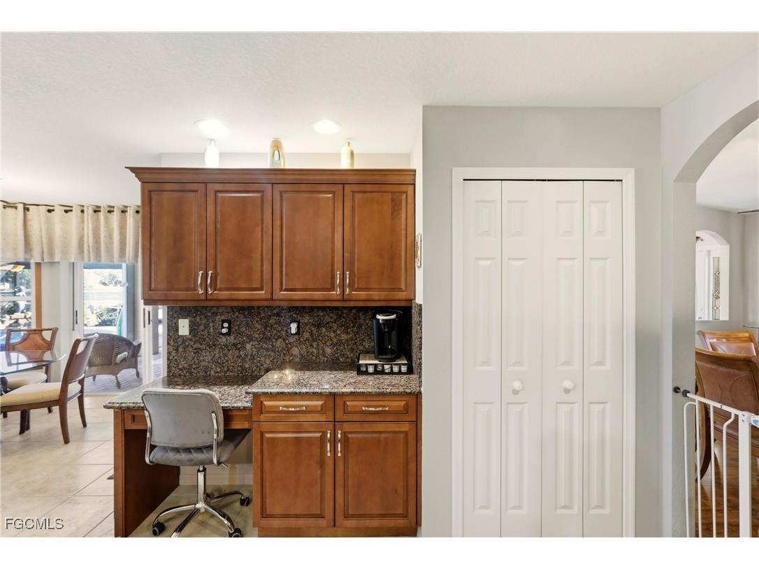 1713 NE 2nd Street Cape Coral FL 33909 2026000490 image13