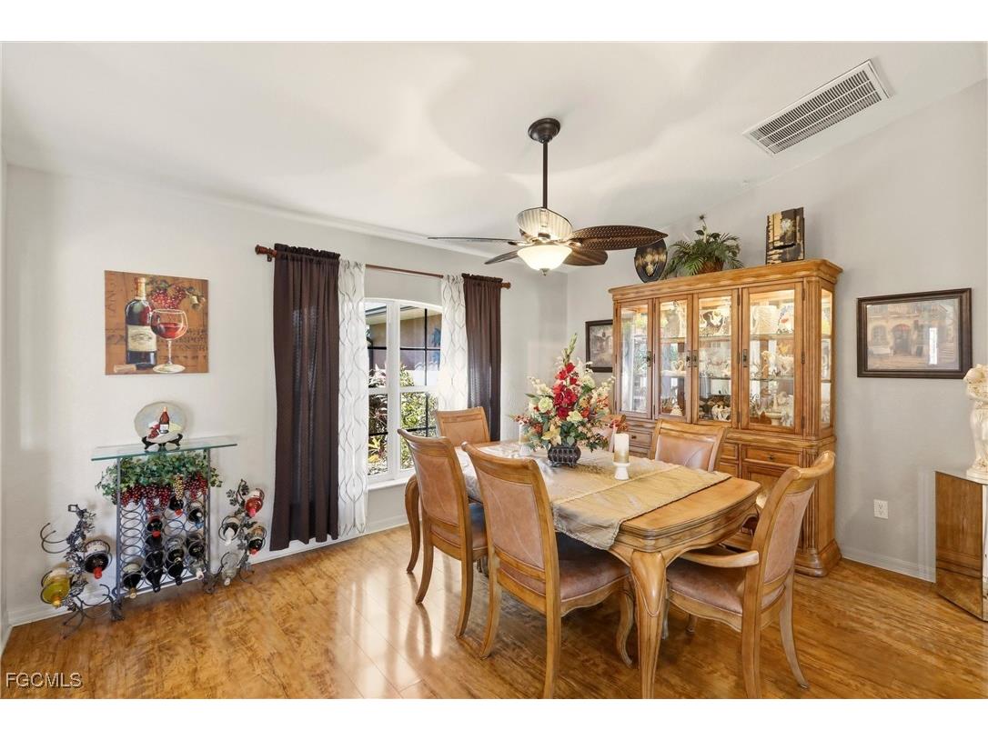 1713 NE 2nd Street Cape Coral FL 33909 2026000490 image16