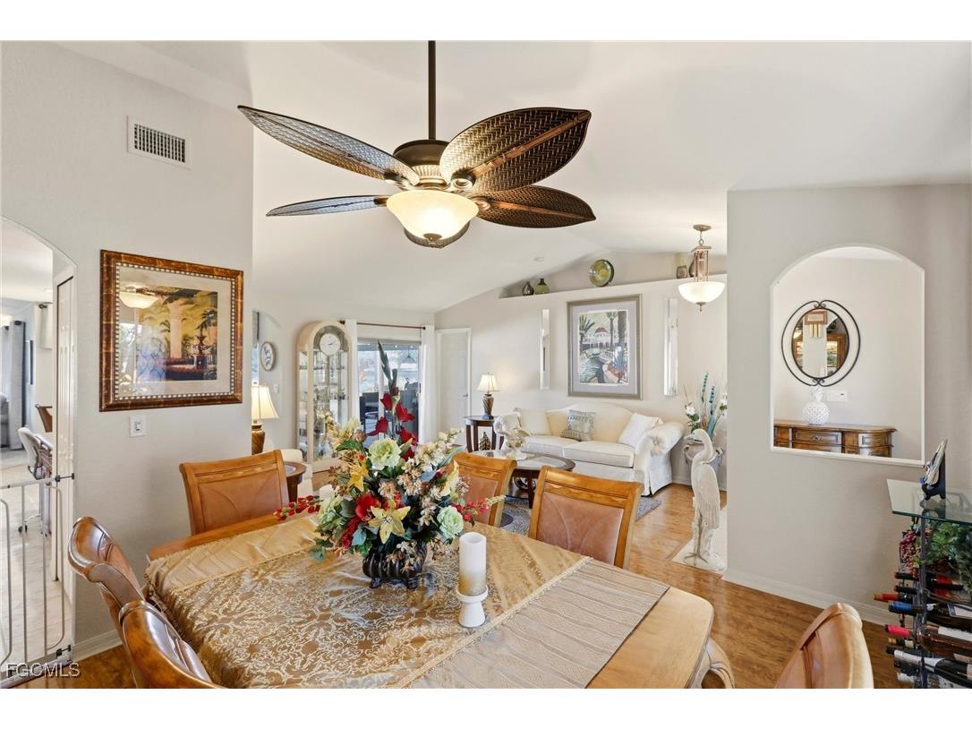 1713 NE 2nd Street Cape Coral FL 33909 2026000490 image17