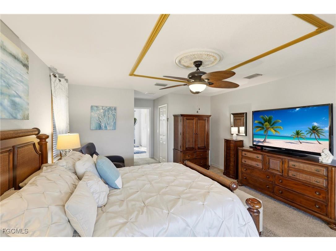 1713 NE 2nd Street Cape Coral FL 33909 2026000490 image19