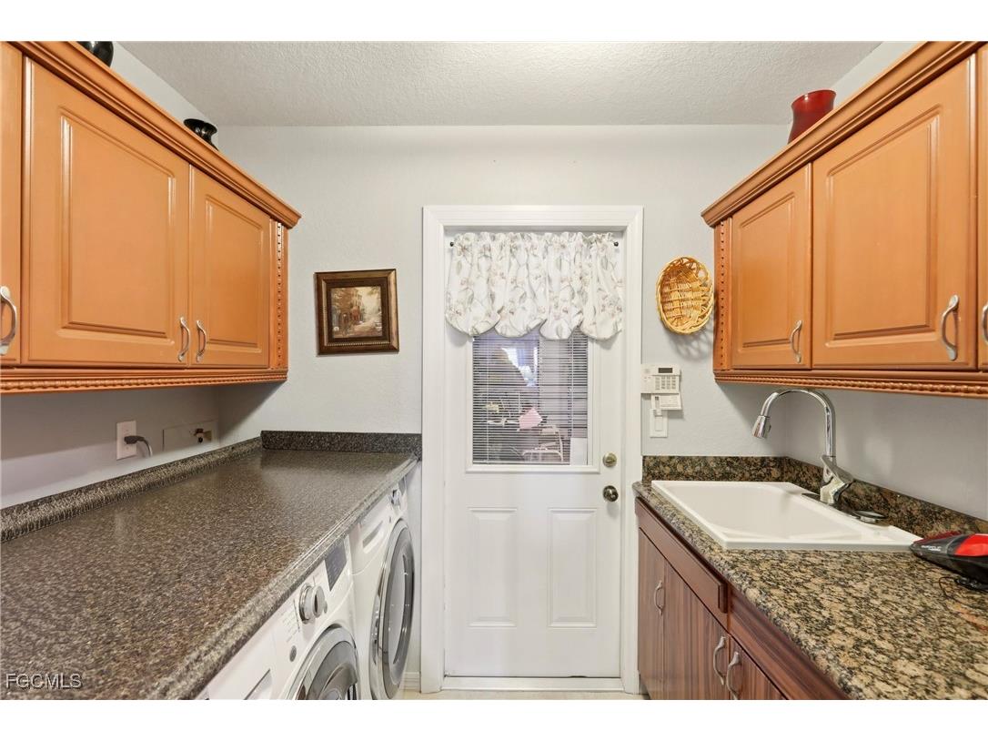 1713 NE 2nd Street Cape Coral FL 33909 2026000490 image30