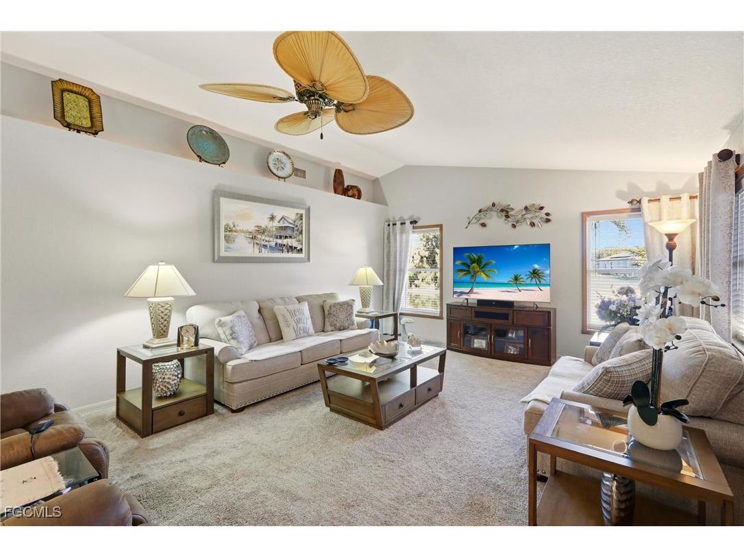 1713 NE 2nd Street Cape Coral FL 33909 2026000490 image8