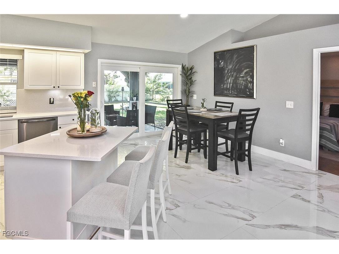 1713 NE 4th Avenue Cape Coral FL 33909 2025010650 image17