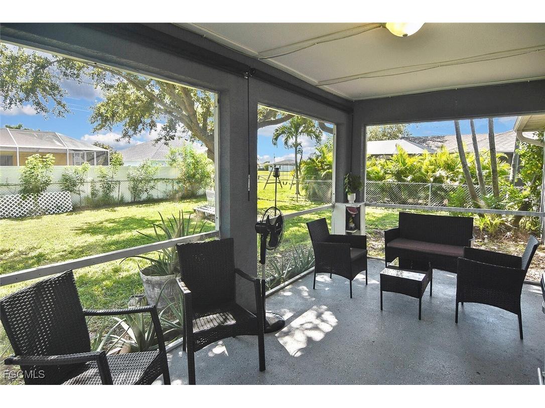 1713 NE 4th Avenue Cape Coral FL 33909 2025010650 image24