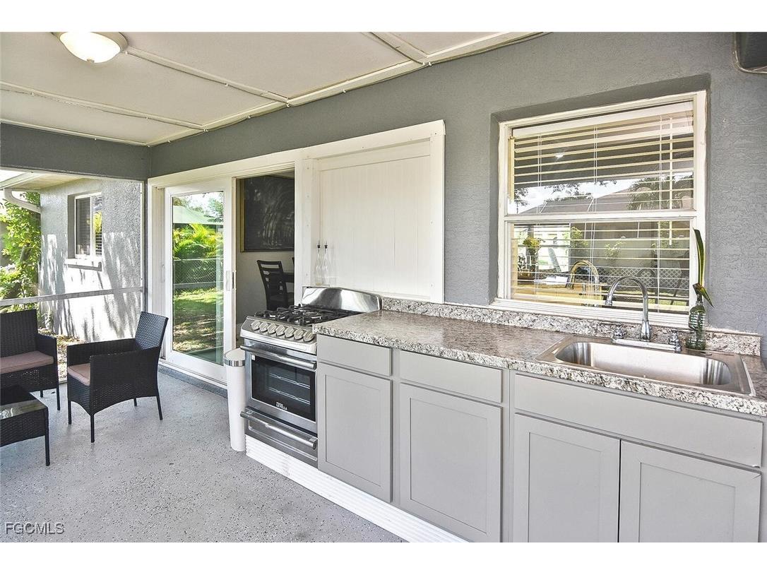 1713 NE 4th Avenue Cape Coral FL 33909 2025010650 image28