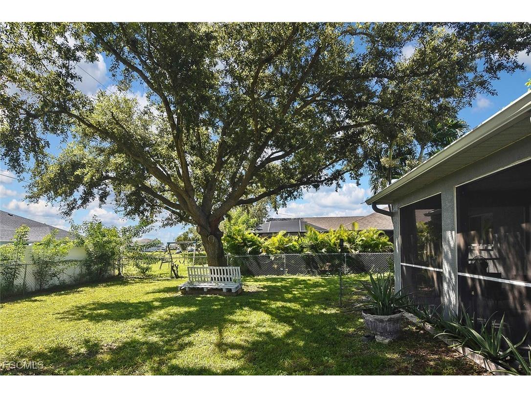 1713 NE 4th Avenue Cape Coral FL 33909 2025010650 image37