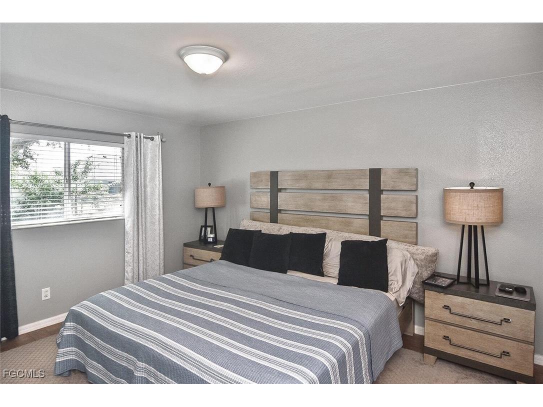 1713 NE 4th Avenue Cape Coral FL 33909 2025010650 image6