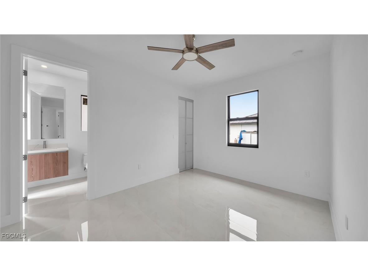 1713 NW 2nd Street Cape Coral FL 33993 2025000137 image21