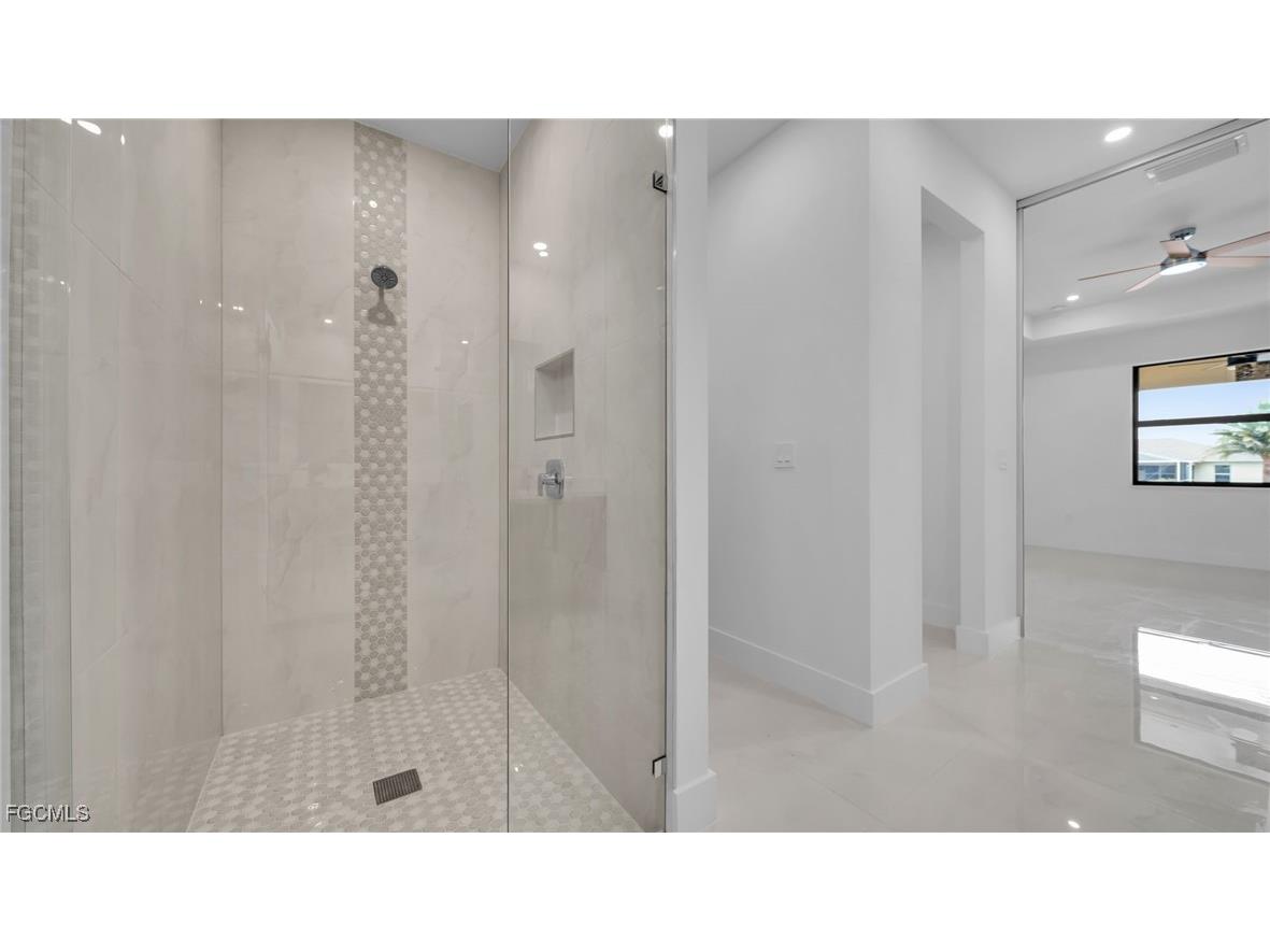 1713 NW 2nd Street Cape Coral FL 33993 2025000137 image32