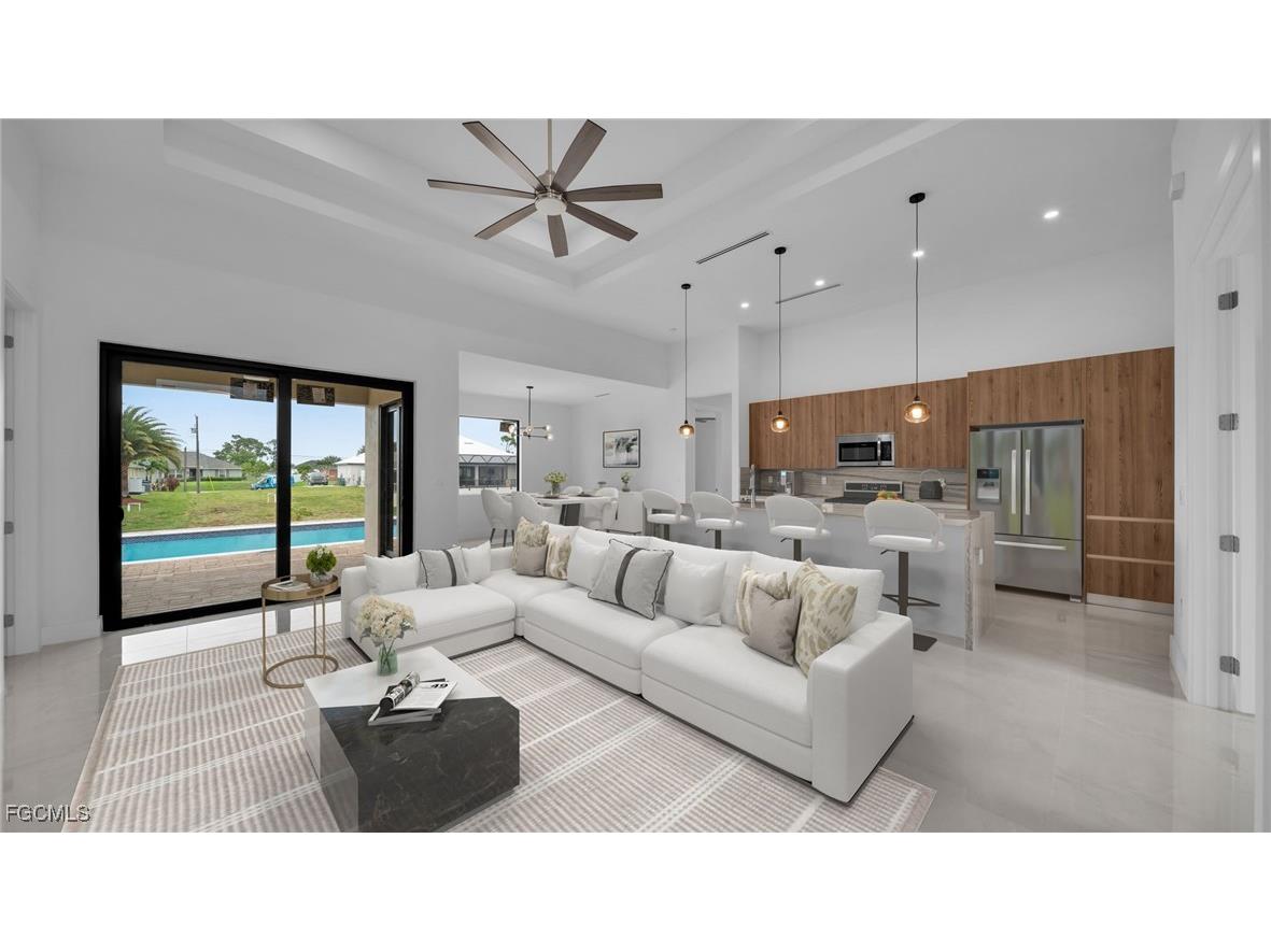 1713 NW 2nd Street Cape Coral FL 33993 2025000137 image4