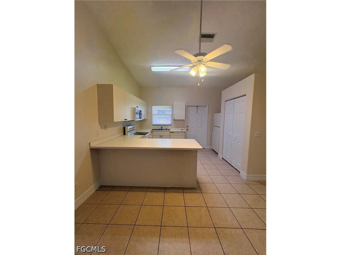 1713 SW 33rd Terrace Cape Coral FL 33914 2026025860 image3