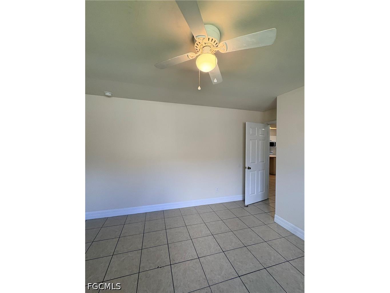 1713 SW 33rd Terrace Cape Coral FL 33914 2026025860 image5