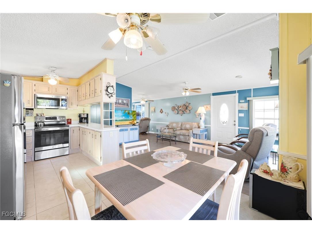 17138 Casselberry Lane Fort Myers FL 33967 2025024890 image7