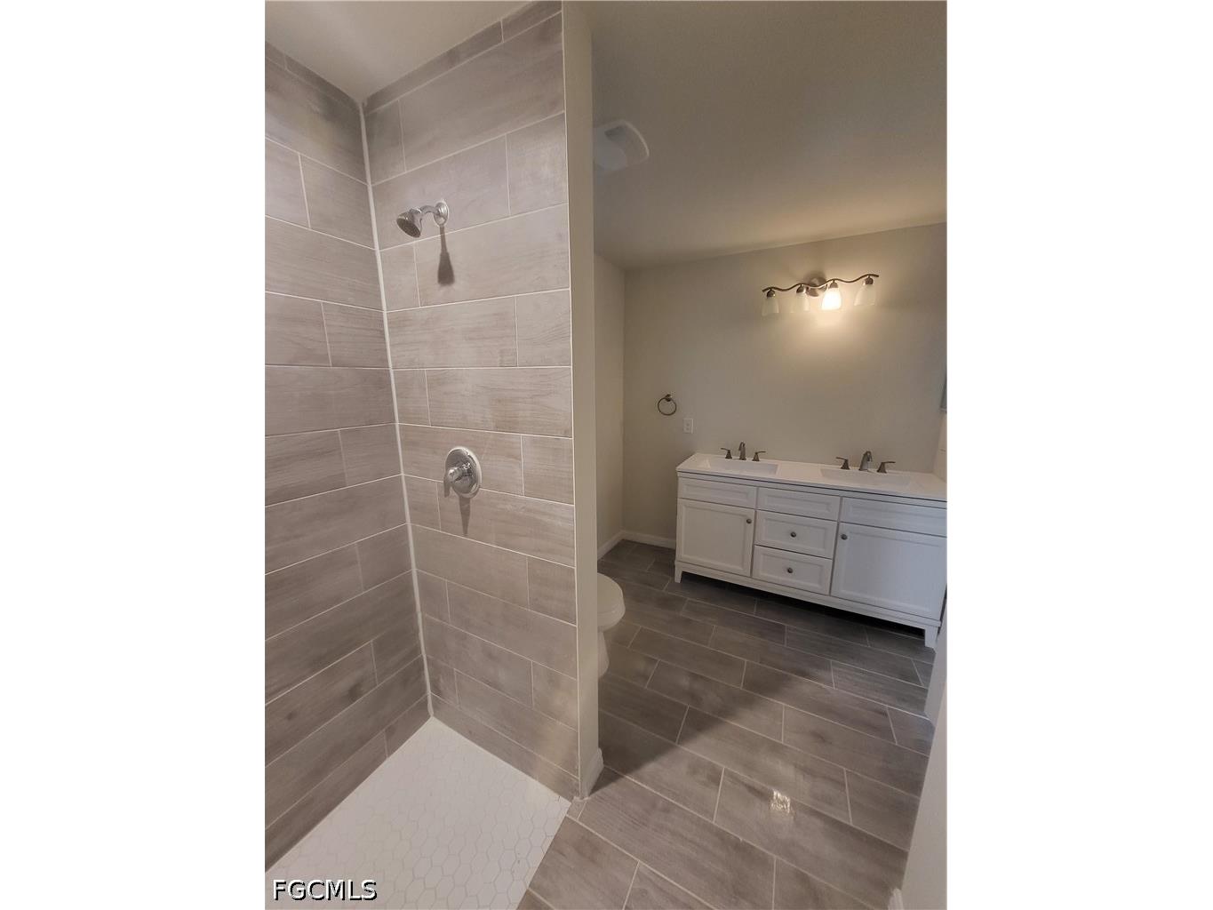 1714 NE 10th Lane Cape Coral FL 33909 2026020126 image14
