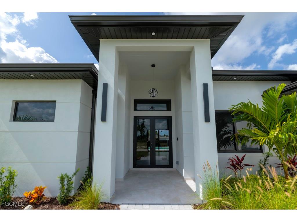 1714 NW 20th Terrace Cape Coral FL 33993 2025002510 image1