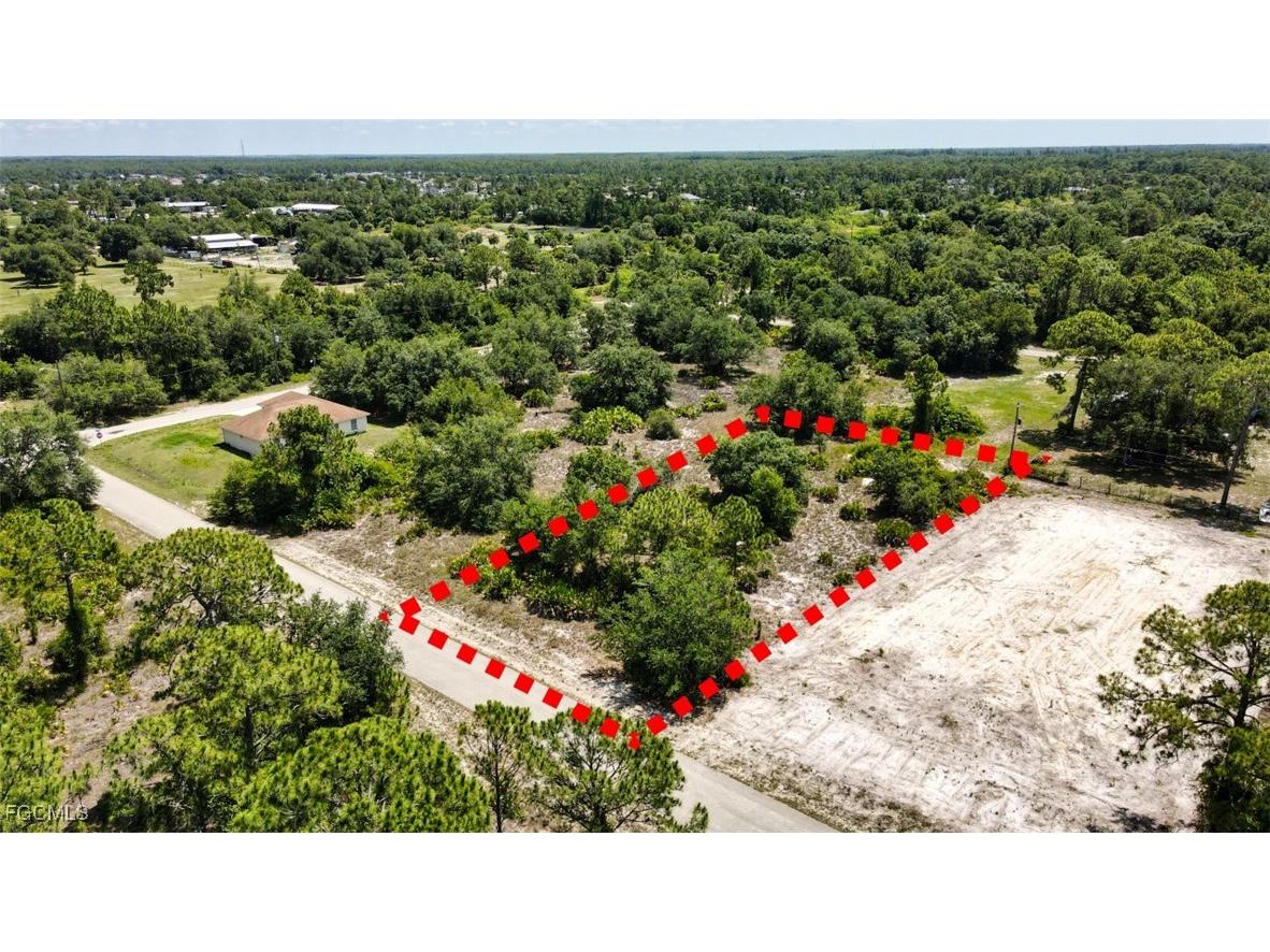 1714 Plumosa Avenue Lehigh Acres FL 33972 2025017746 image2