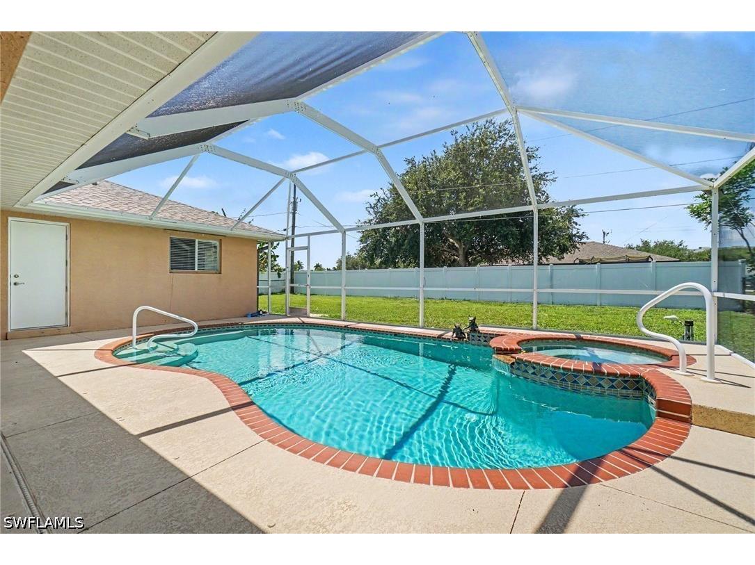1714 SE 21st Terrace Cape Coral FL 33990 226022585 image2