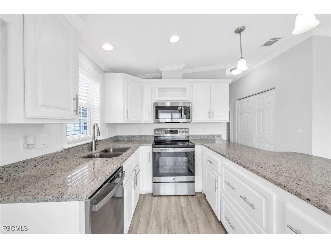 17142 Casselberry Lane Fort Myers FL 33967 2025013610 image10