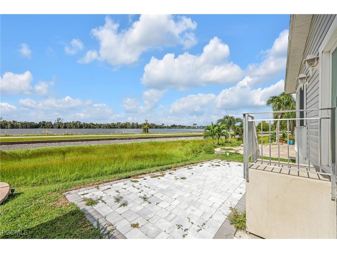 17142 Casselberry Lane Fort Myers FL 33967 2025013610 image12