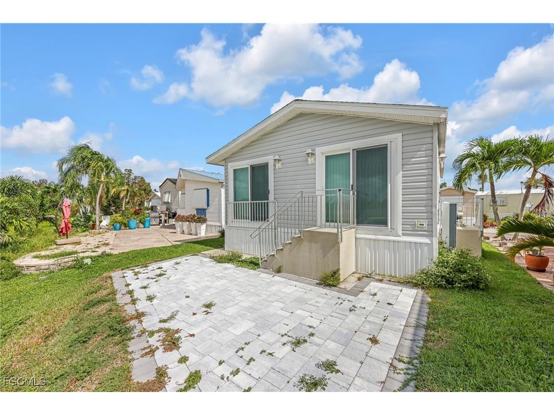 17142 Casselberry Lane Fort Myers FL 33967 2025013610 image13