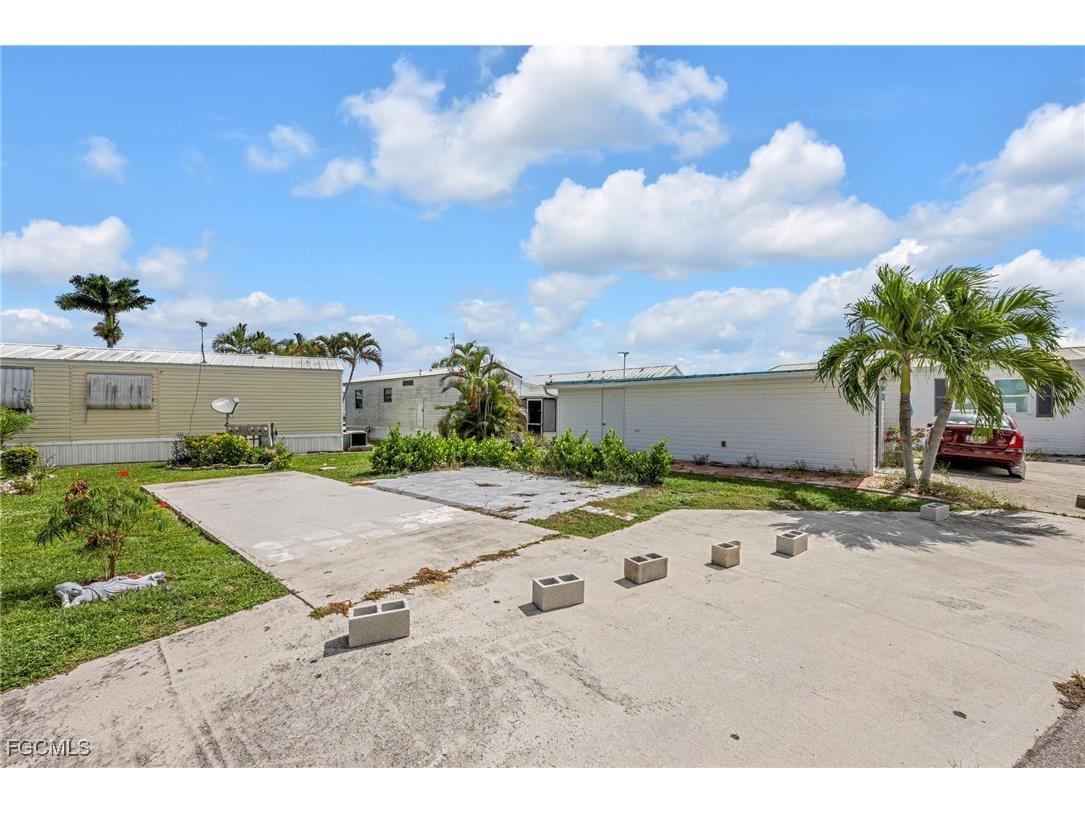 17142 Casselberry Lane Fort Myers FL 33967 2025013610 image2