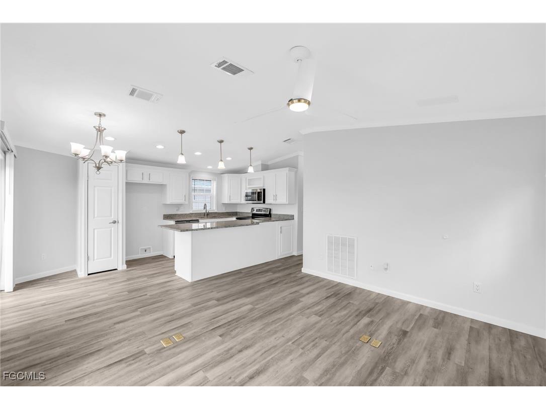 17142 Casselberry Lane Fort Myers FL 33967 2025013610 image4