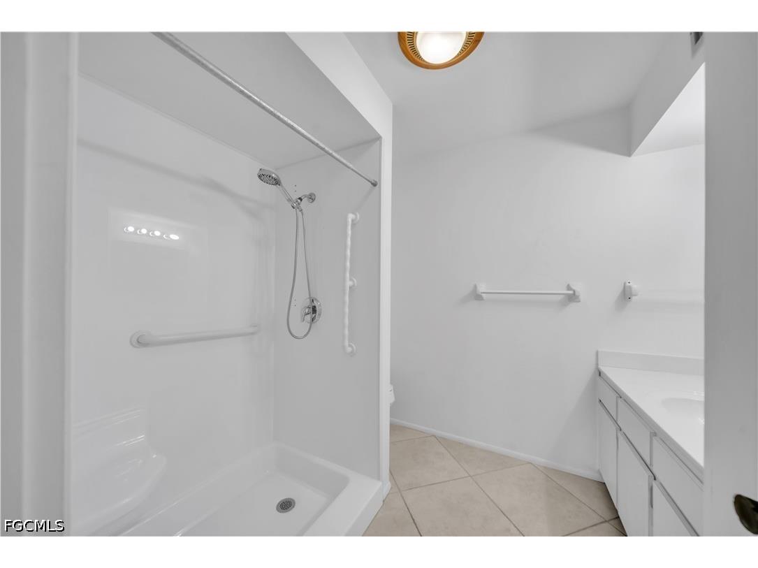1715 Golf Club Drive #2 North Fort Myers FL 33903 2026023422 image17