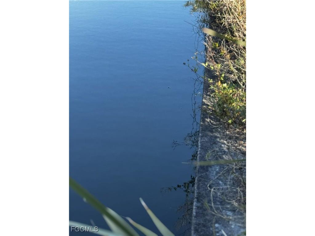 1715 NE 13th Terrace Cape Coral FL 33909 2025019812 image2