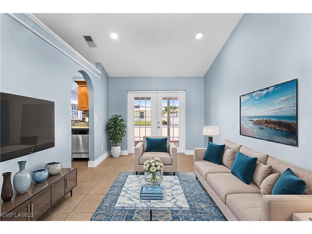 1715 NE 2nd Avenue Cape Coral FL 33909 225080249 image1