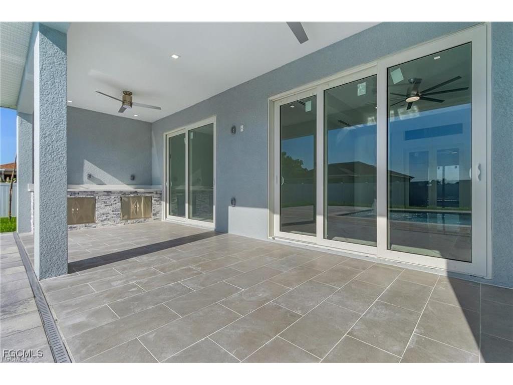 1715 NE 2nd Place Cape Coral FL 33909 2025023436 image12