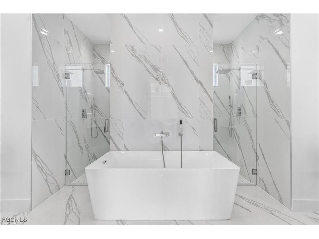 1715 NE 2nd Place Cape Coral FL 33909 2025023436 image6